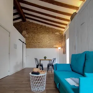 Estudiovintage. Heliopolis Apartment Seville